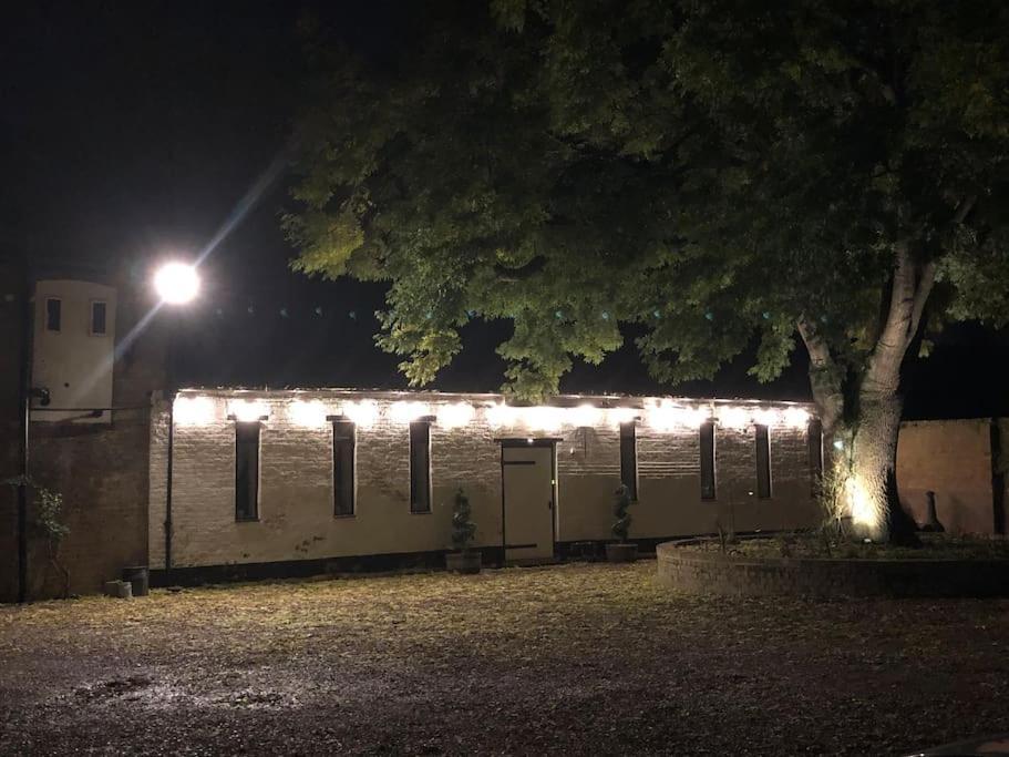 The Old Hay Barn - Games Room, Gym, Sleeps 8 Godmanchester Bagian luar foto